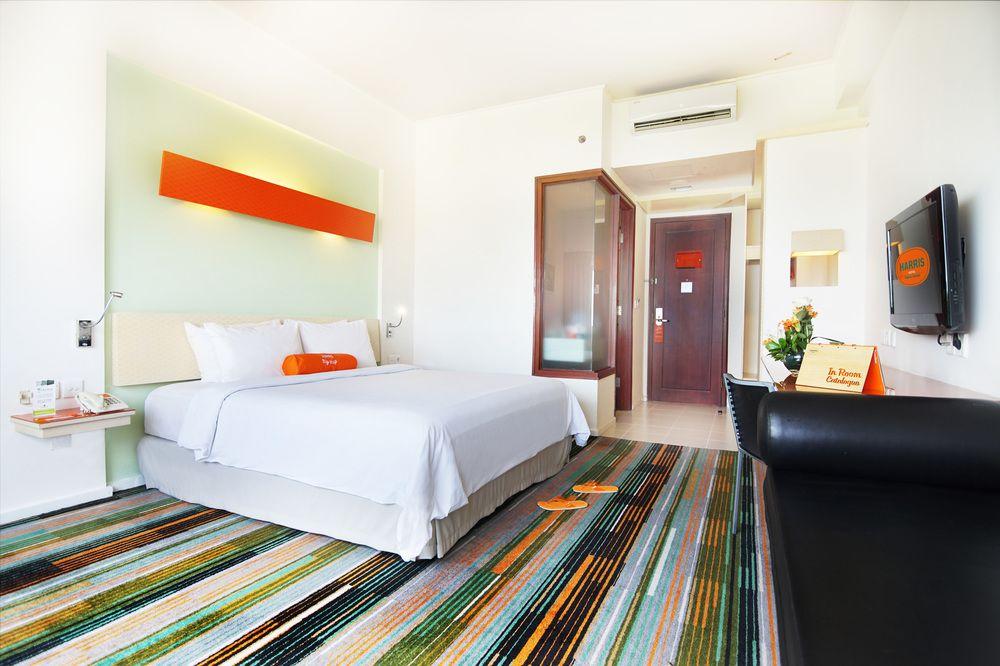 Harris Hotel Batam Center Екстериор снимка
