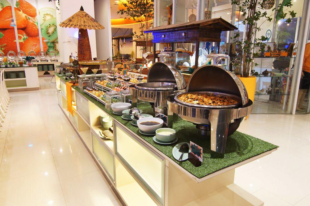 Harris Hotel Batam Center Екстериор снимка