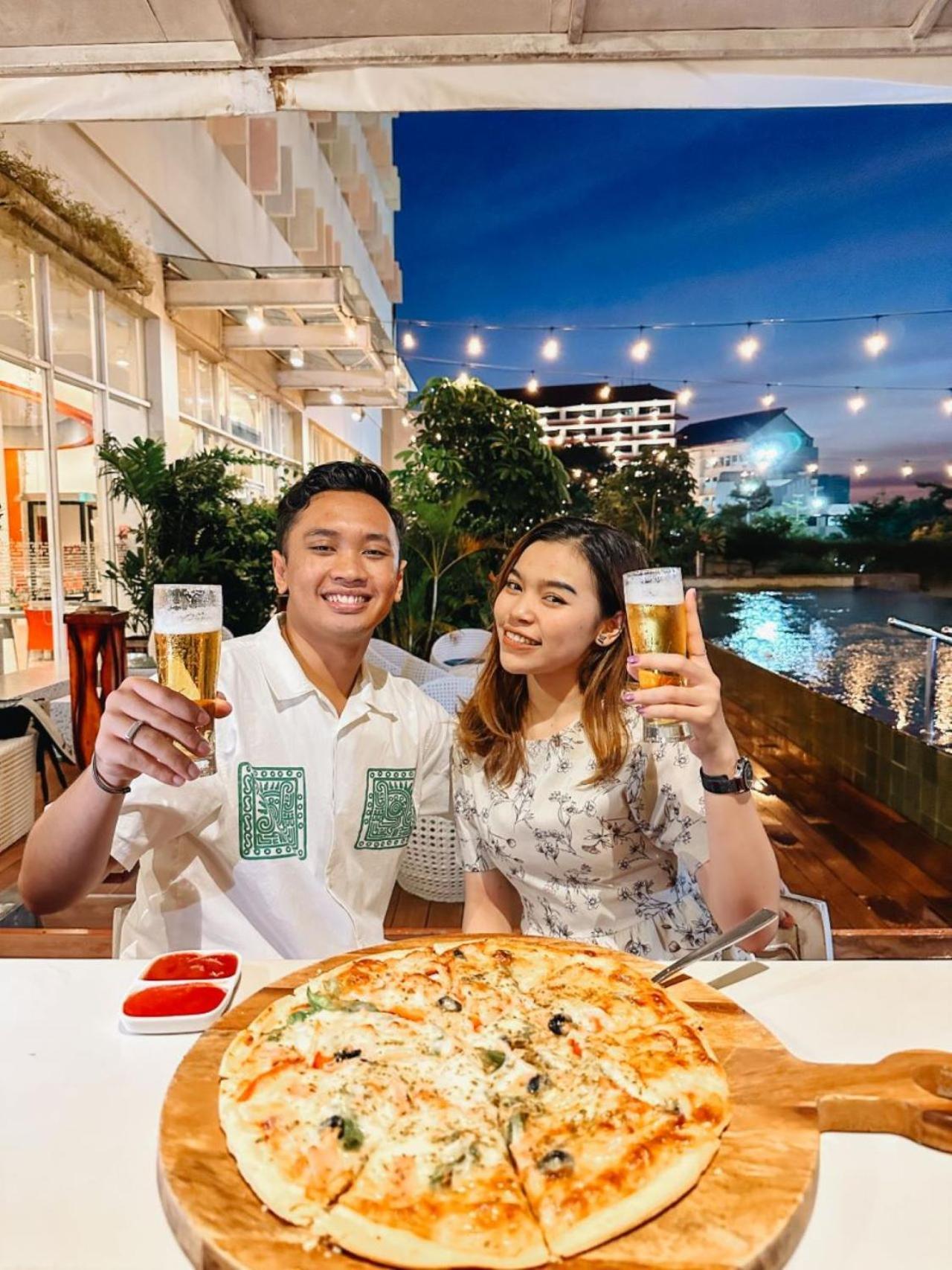 Harris Hotel Batam Center Екстериор снимка
